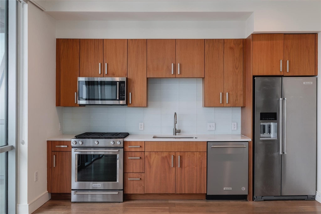 222 West Ave - Photo 5