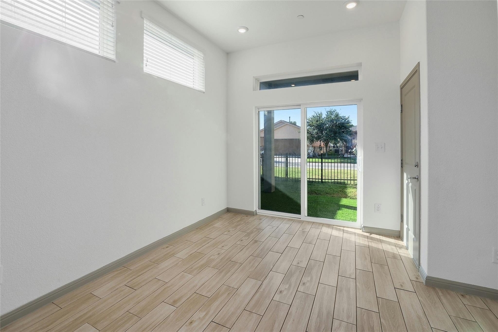 2800 Joe Dimaggio Blvd - Photo 6