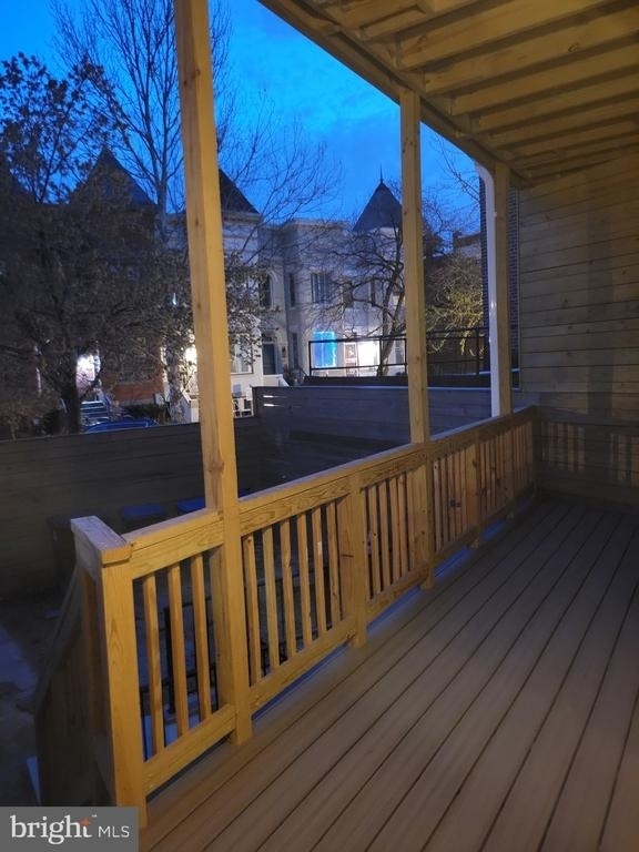 138 Rhode Island Avenue Nw - Photo 9