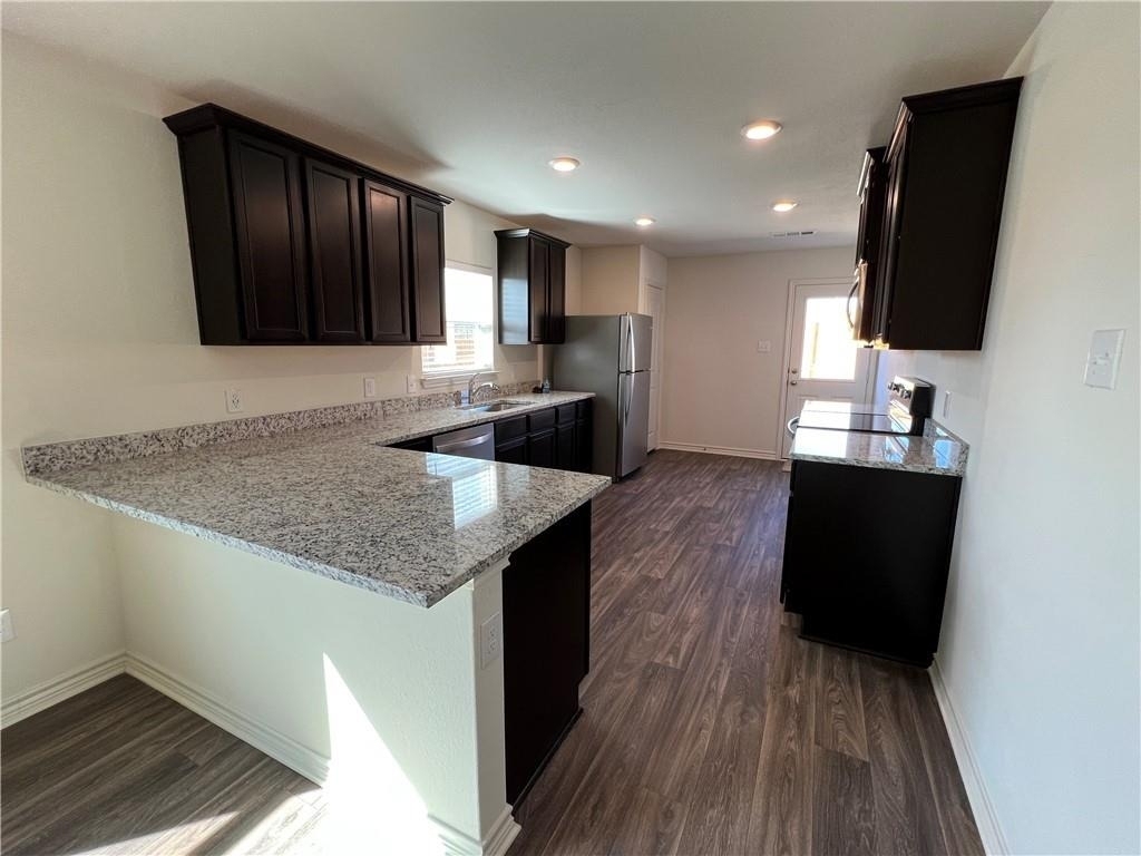 364 Crescent Park Dr - Photo 9