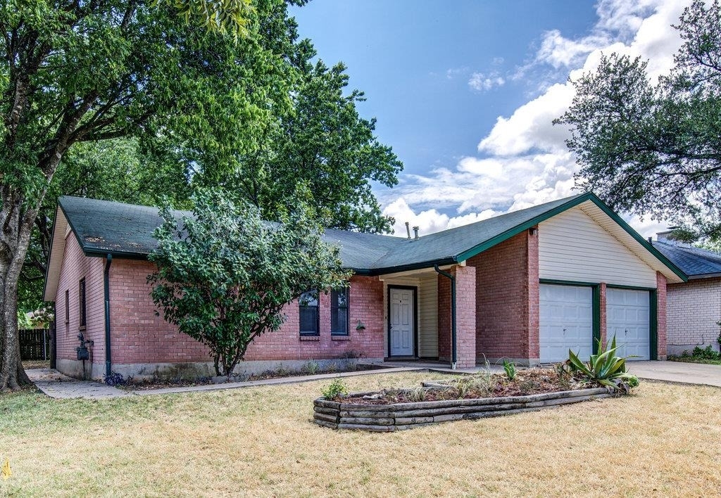 10105 Woodland Village Dr - Photo 1