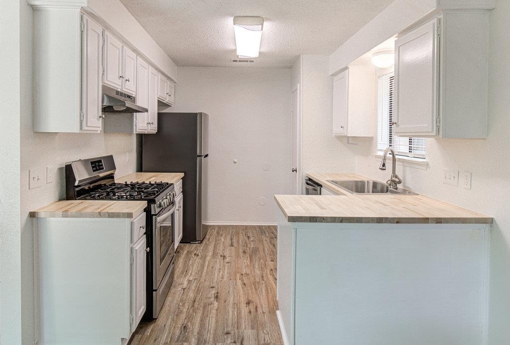 10105 Woodland Village Dr - Photo 12