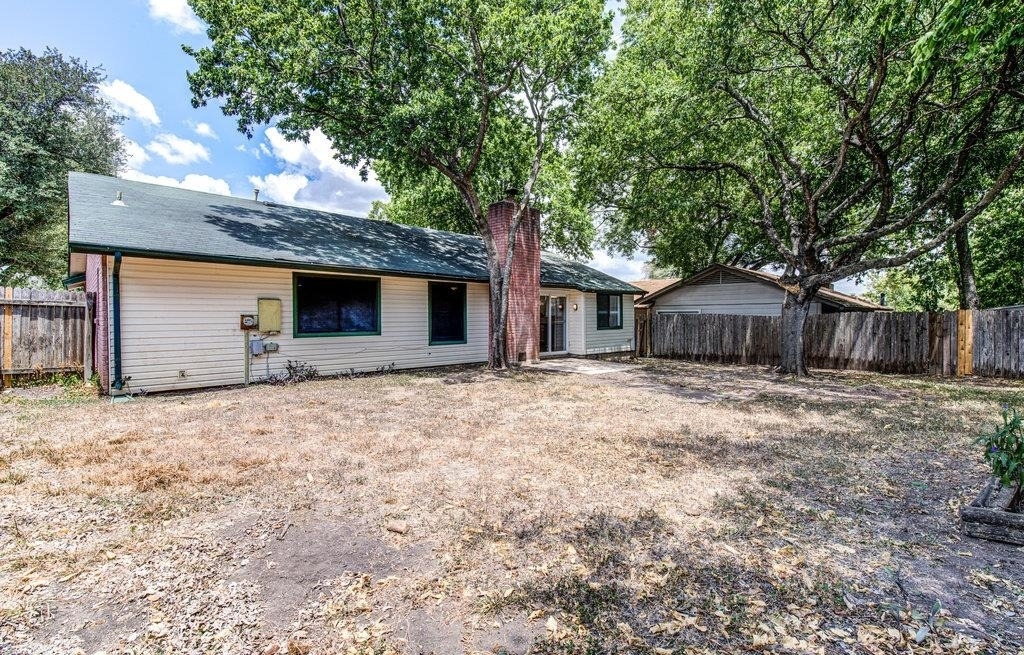 10105 Woodland Village Dr - Photo 18