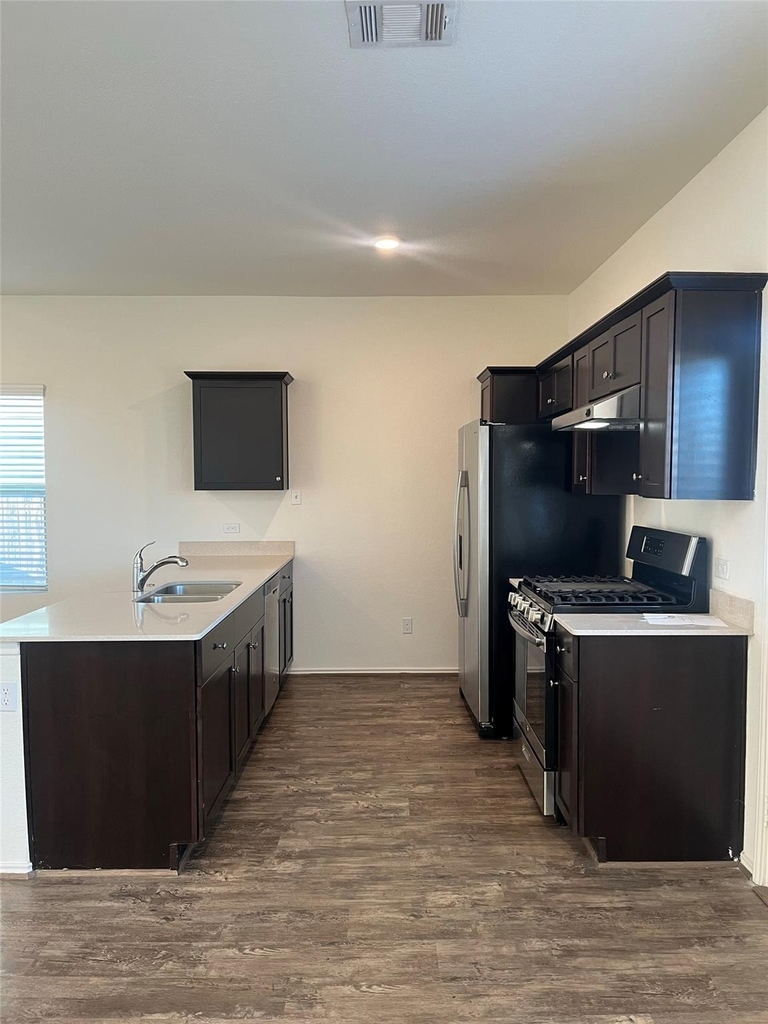 112 High Hill Cv - Photo 4