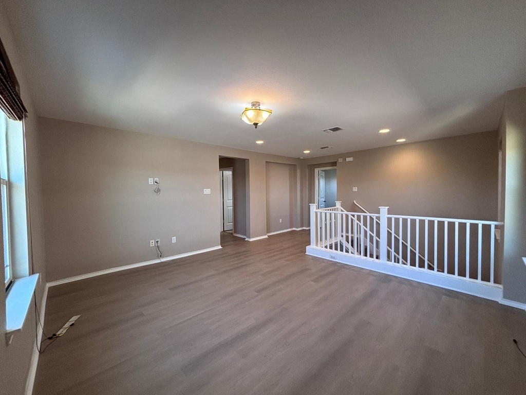 1405 Berlin Ln - Photo 15