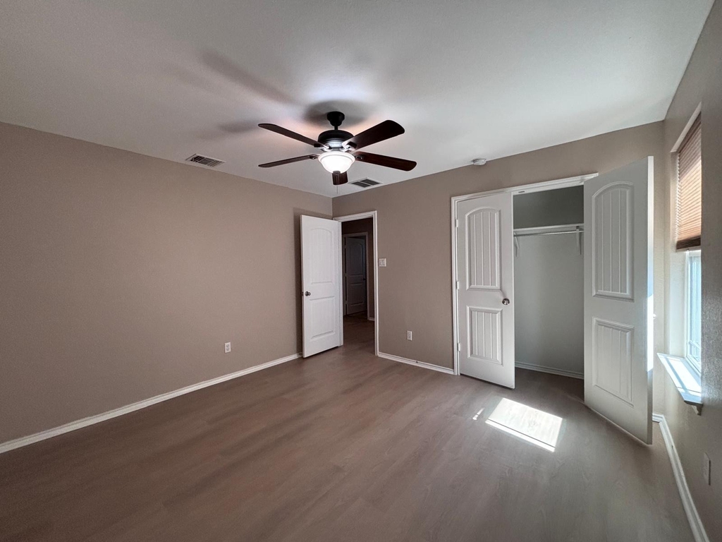 1405 Berlin Ln - Photo 20