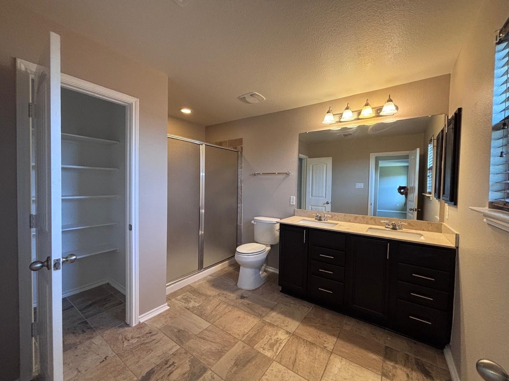 1405 Berlin Ln - Photo 12