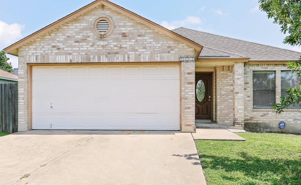 2909 Donnell Dr - Photo 1