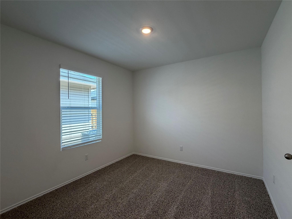 312 Nizao Ln - Photo 4