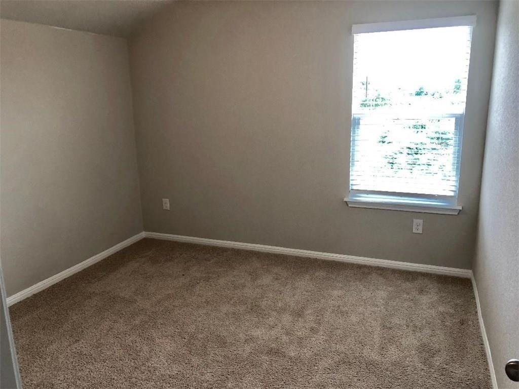 10701 Seguin Rd - Photo 14