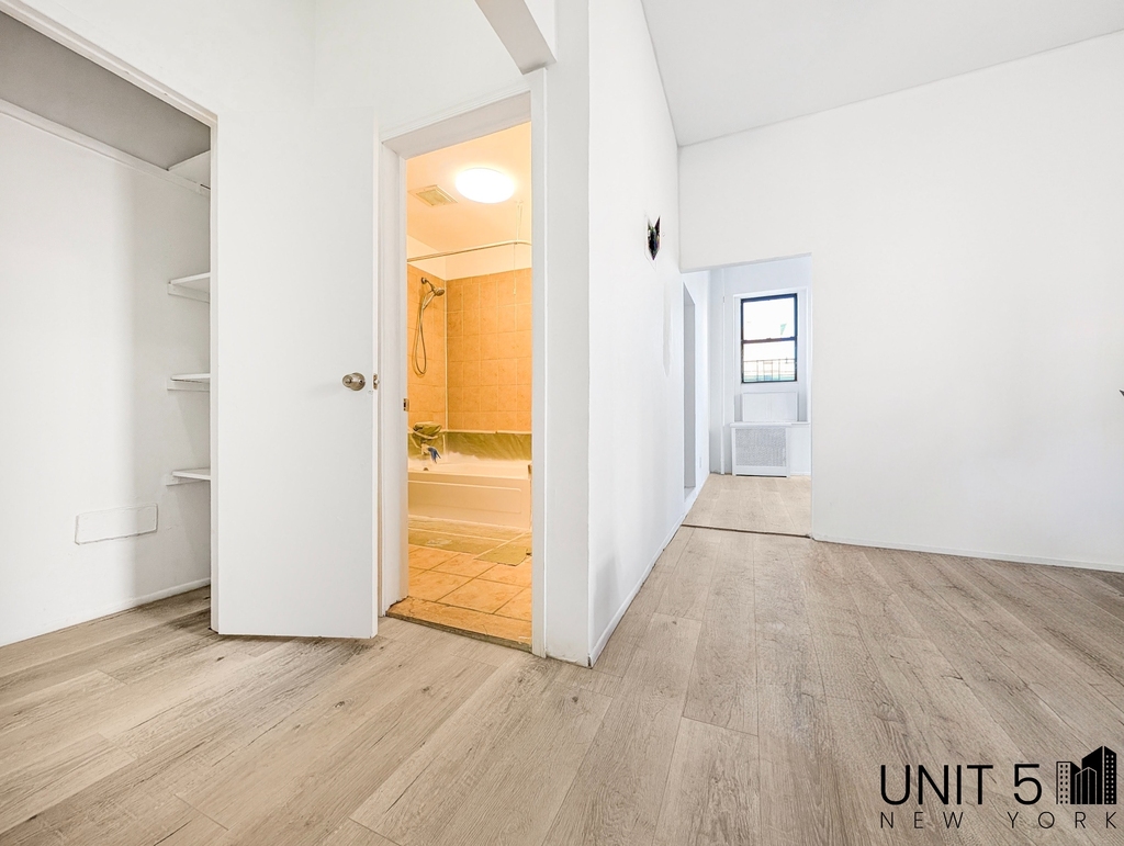 182 Havemeyer Street - Photo 4