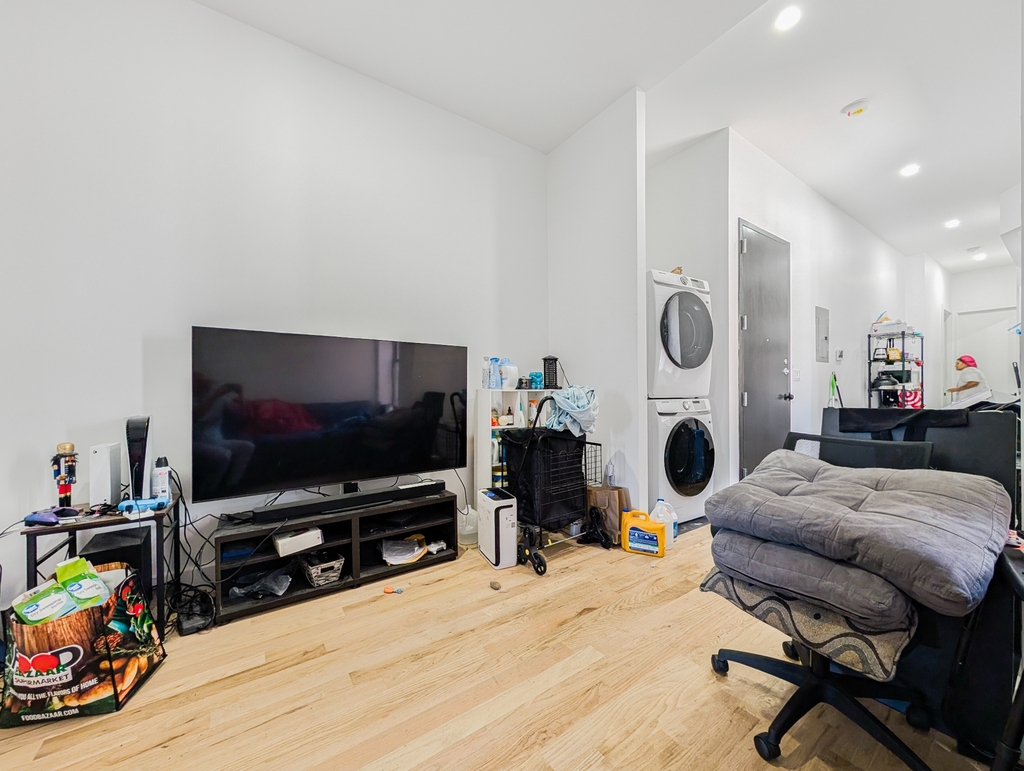 1518 Jefferson Avenue - Photo 1