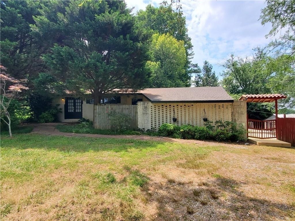 931 Auburn Road - Photo 1