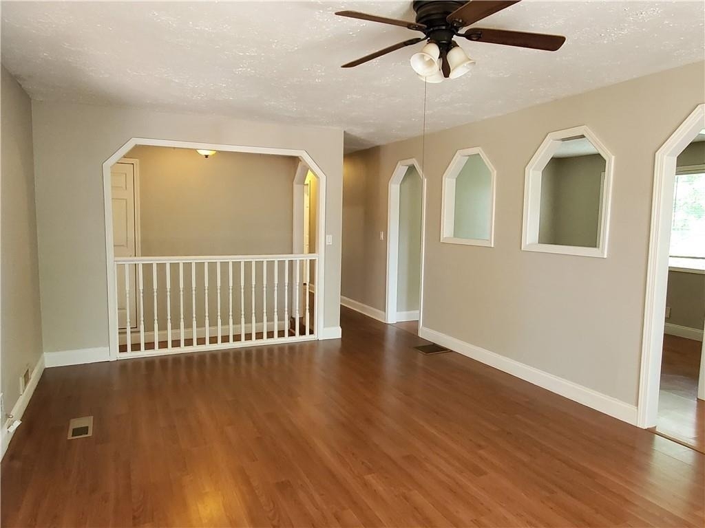 931 Auburn Road - Photo 4