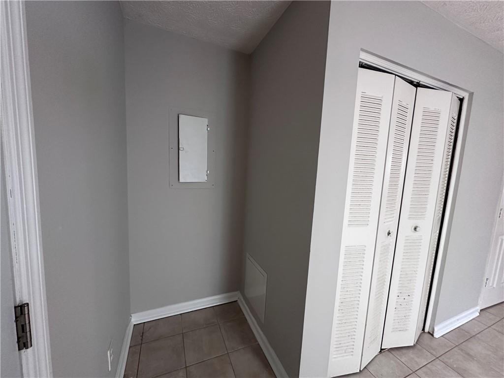 502 Oakwood Court - Photo 9