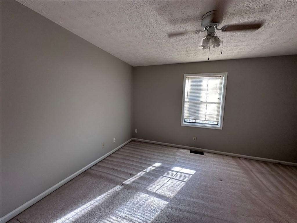502 Oakwood Court - Photo 19