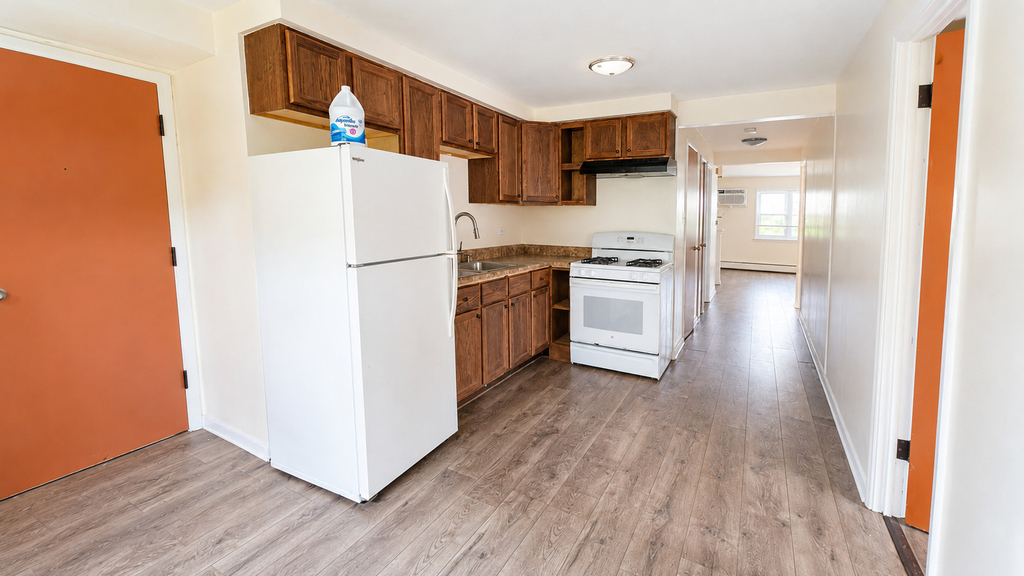 9654 Golf Terrace - Photo 2