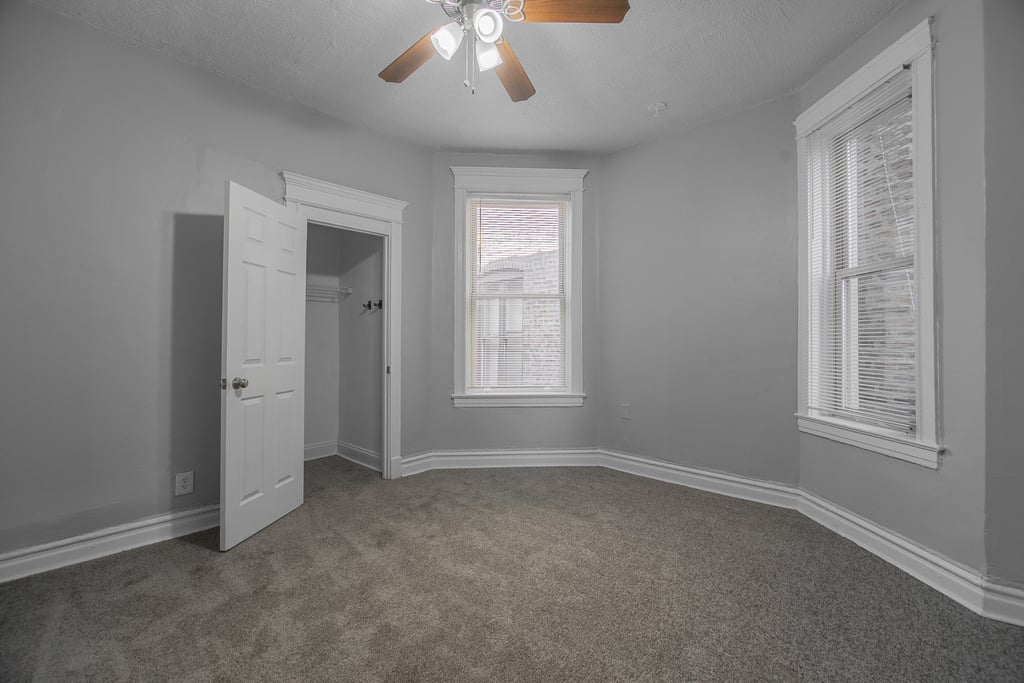 5610 S Michigan Street - Photo 12