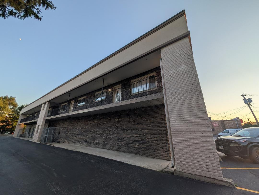 7925 W 103 Street - Photo 6