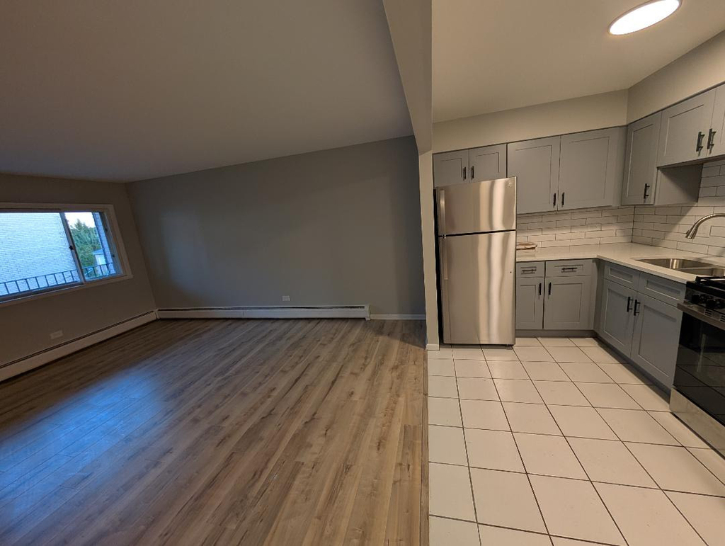 7925 W 103 Street - Photo 5
