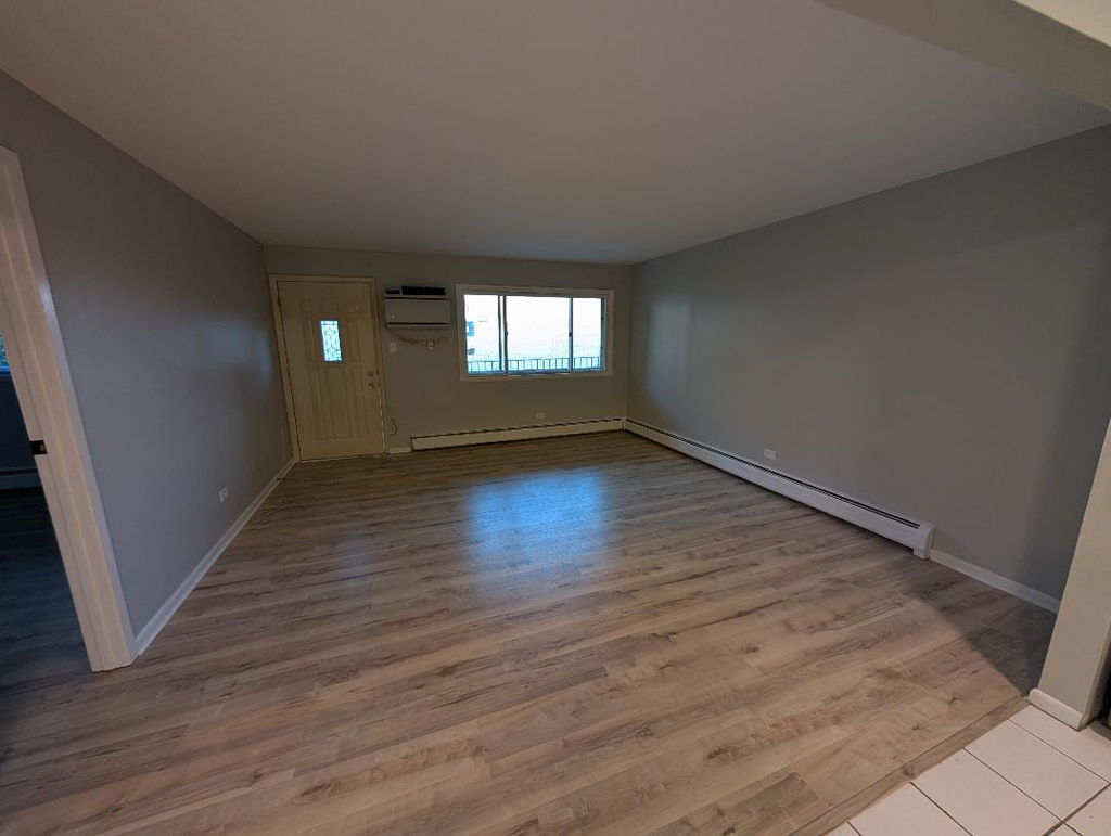 7925 W 103 Street - Photo 4
