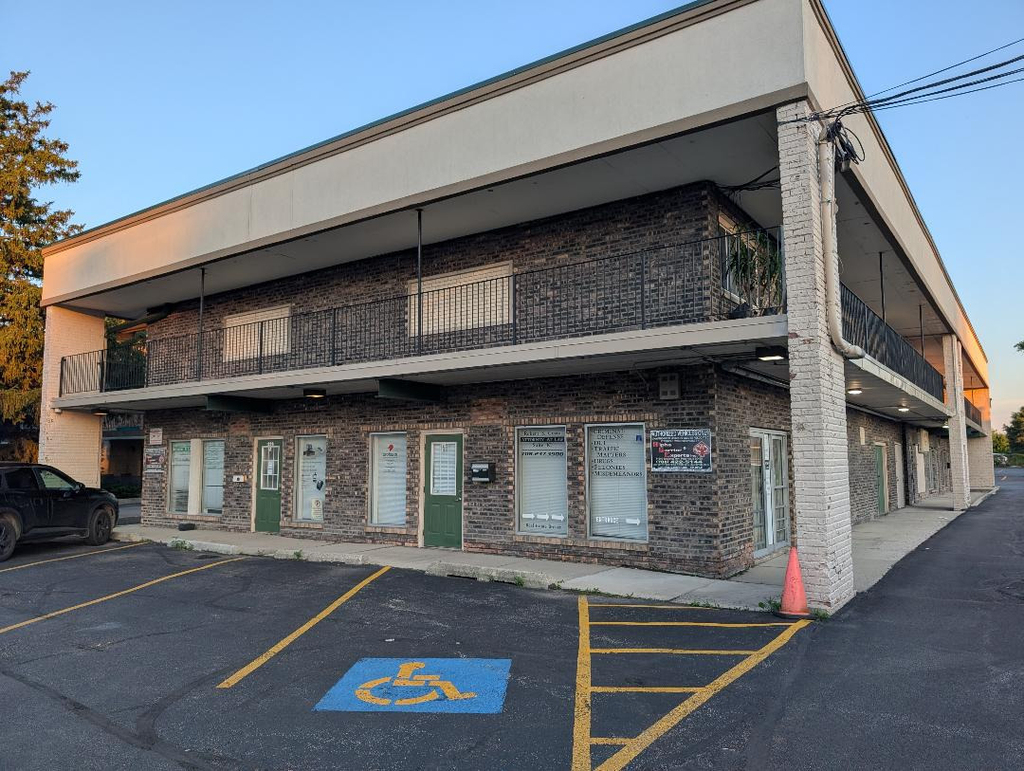 7925 W 103 Street - Photo 0