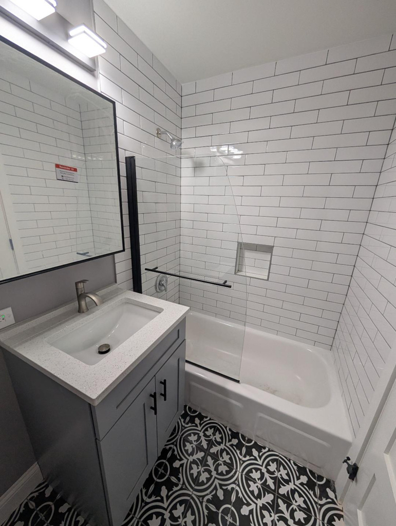 7925 W 103 Street - Photo 1