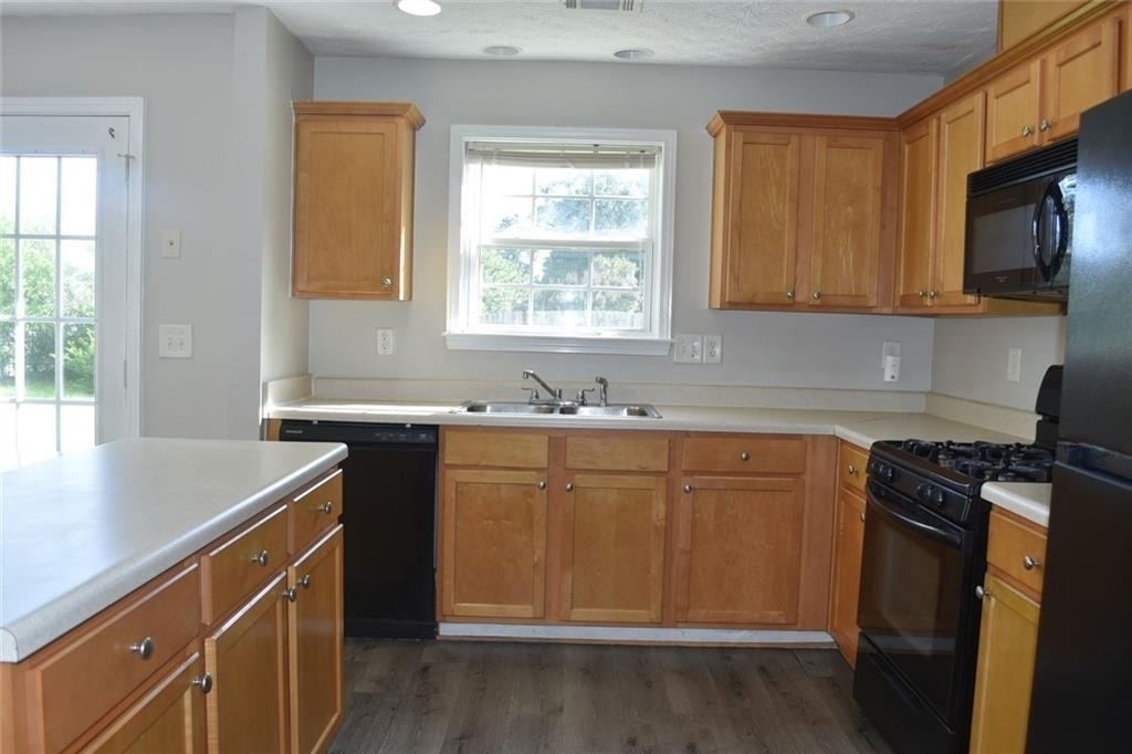 1854 Pierce Way - Photo 5