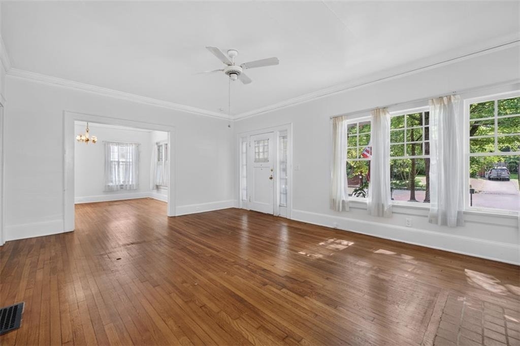 582 Clifton Road Ne - Photo 8