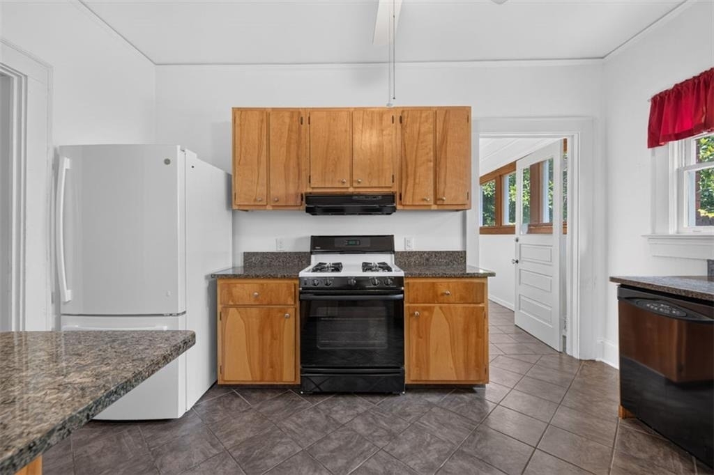 582 Clifton Road Ne - Photo 21