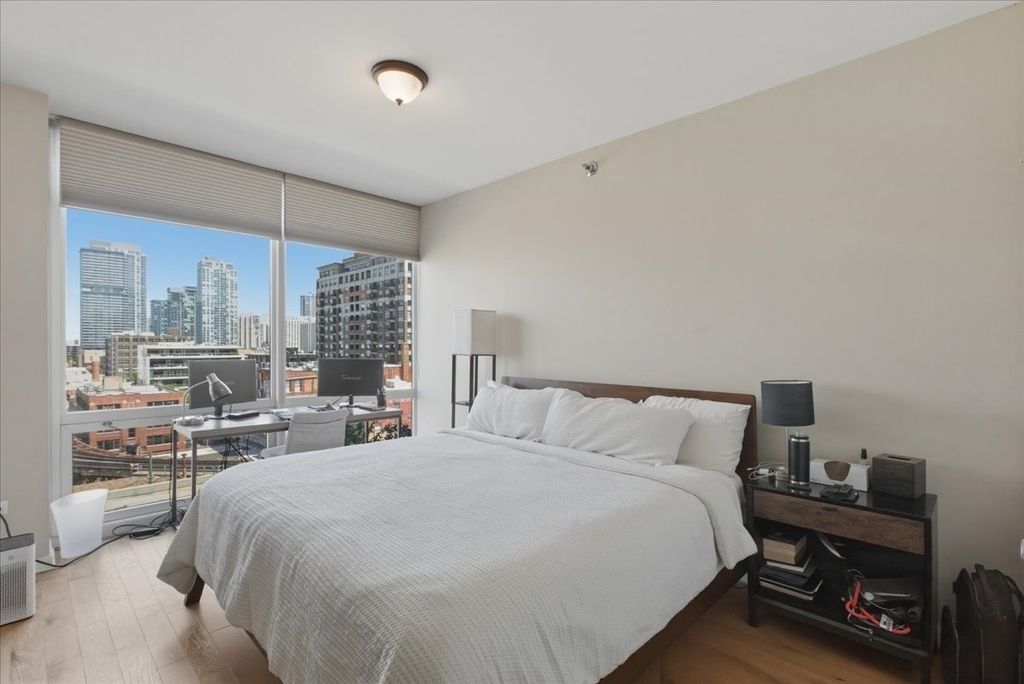757 N Orleans Street - Photo 6