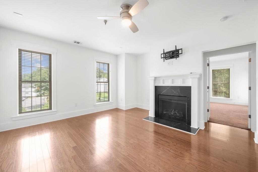 2360 Logan Circle Ne - Photo 15