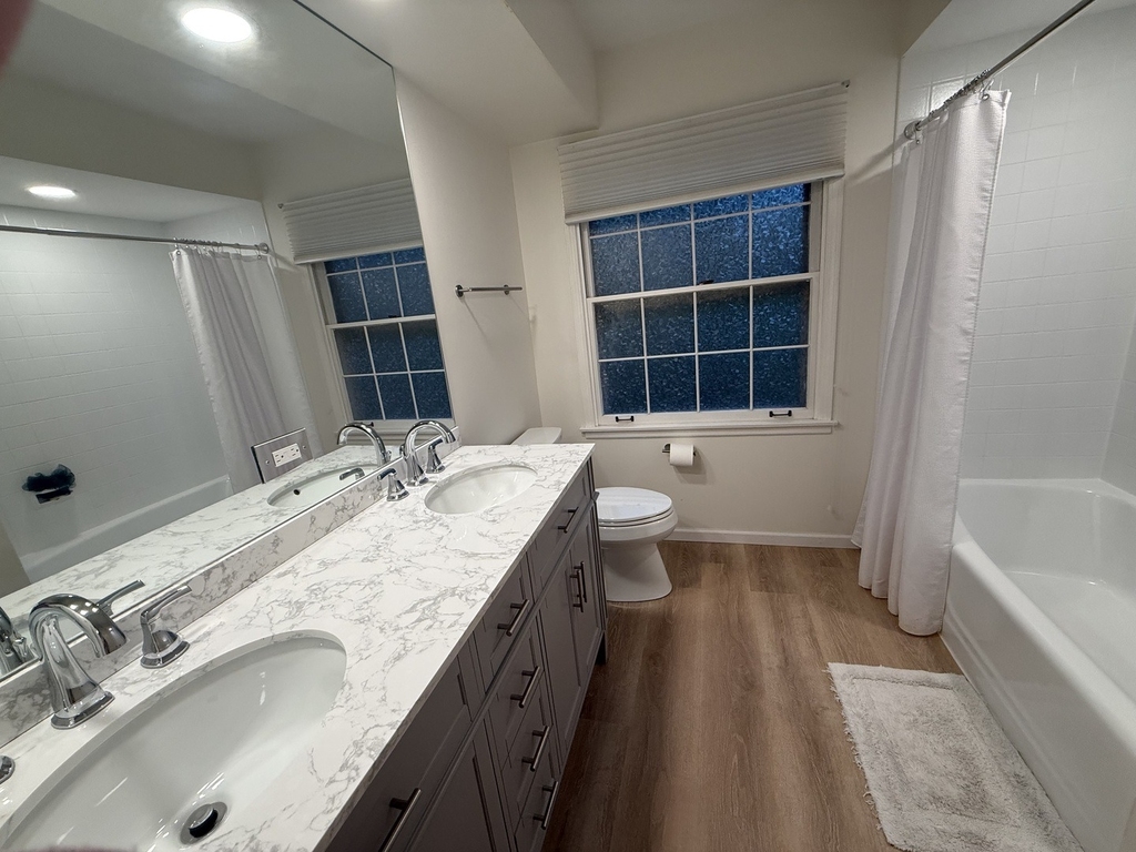 1305 Warwick Court - Photo 13