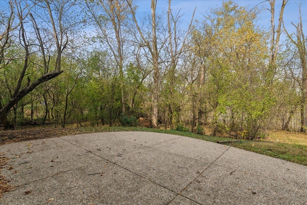 1305 Warwick Court - Photo 23