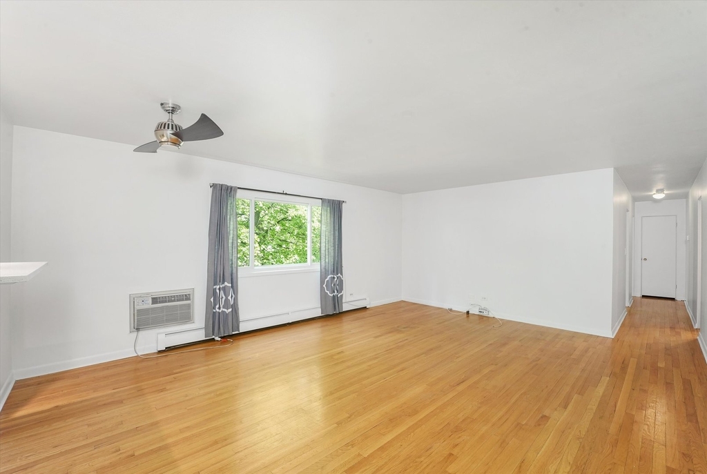 200 South Boulevard - Photo 1