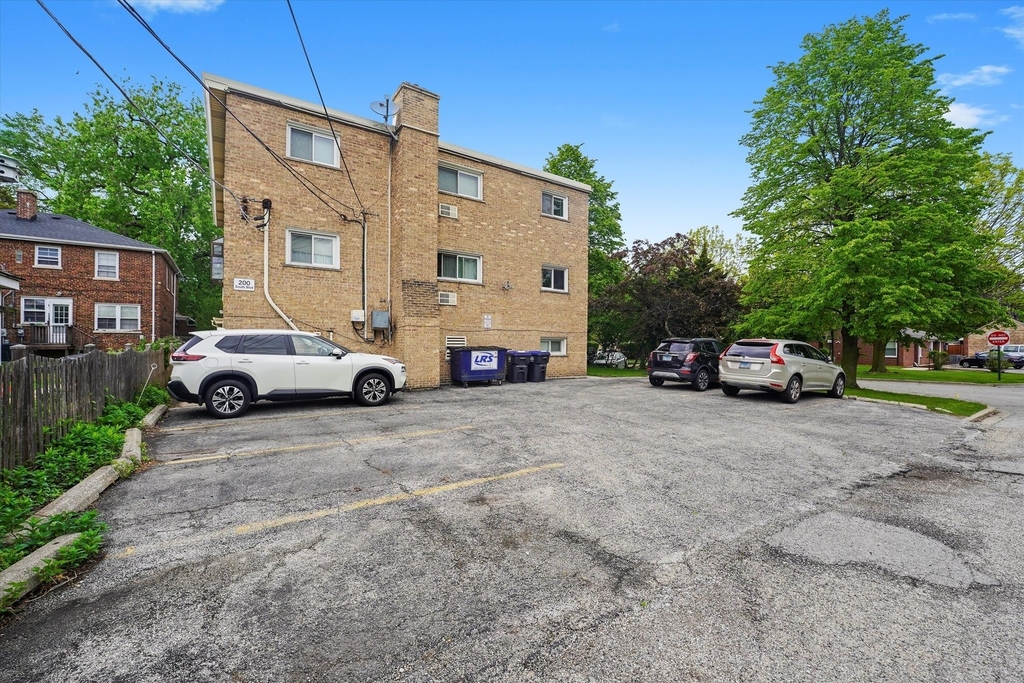 200 South Boulevard - Photo 14