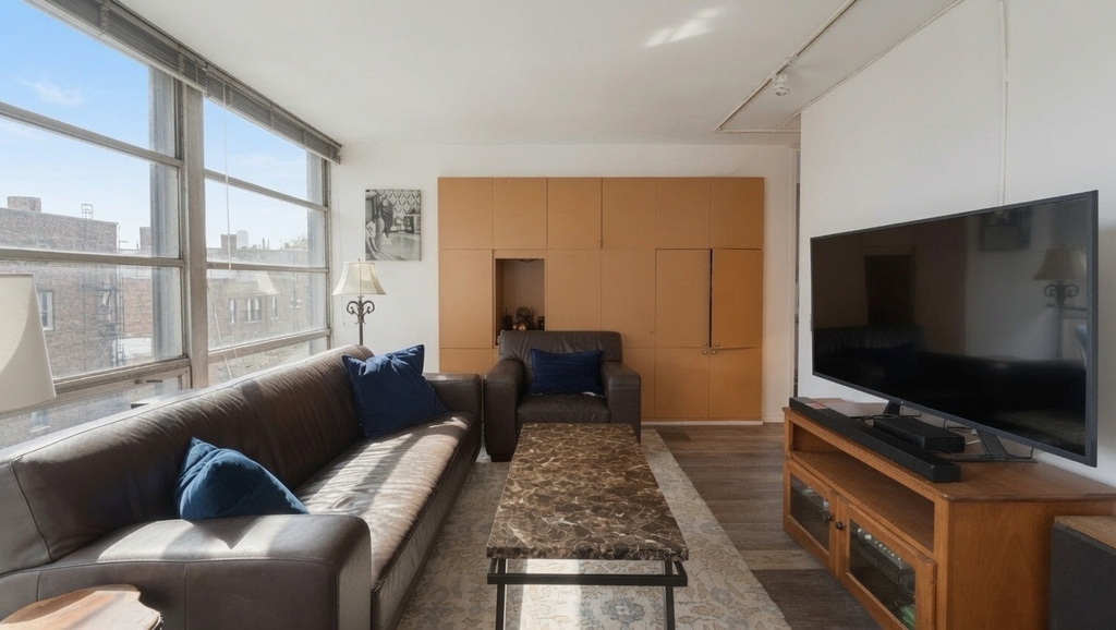 2400 N Lakeview Avenue - Photo 10