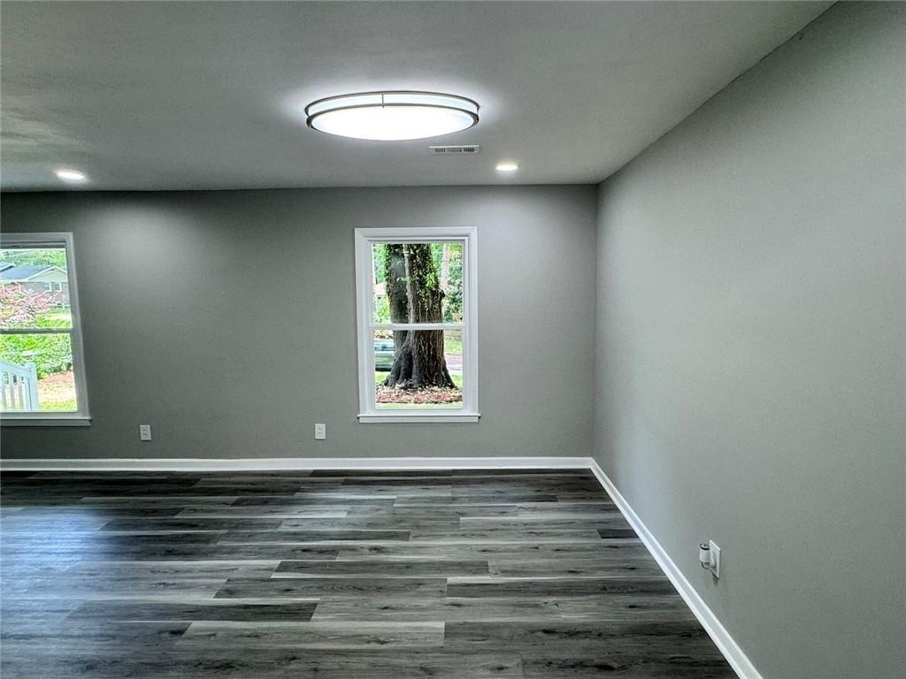 1508 Vancouver Drive - Photo 9
