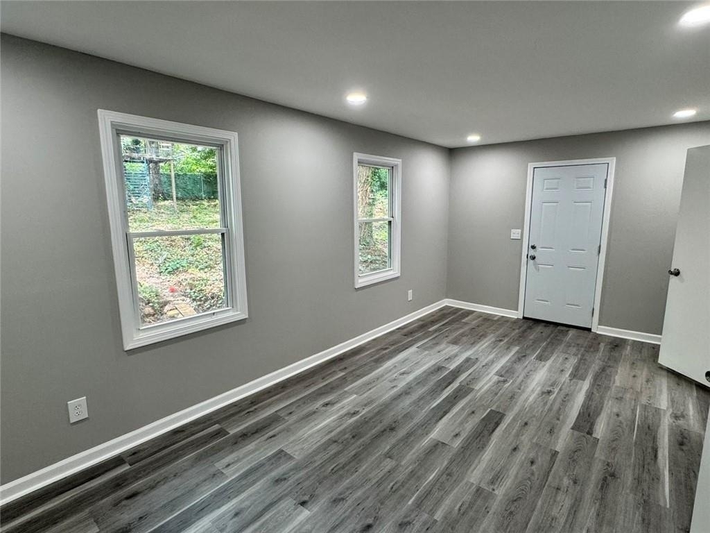 1508 Vancouver Drive - Photo 5