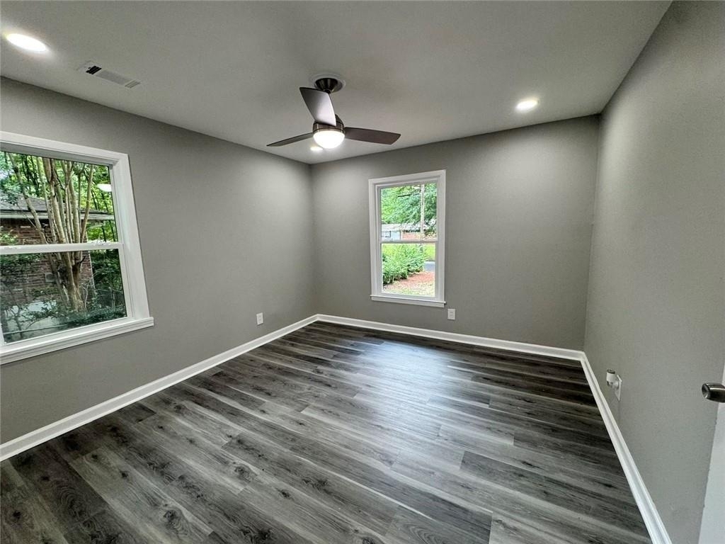 1508 Vancouver Drive - Photo 15