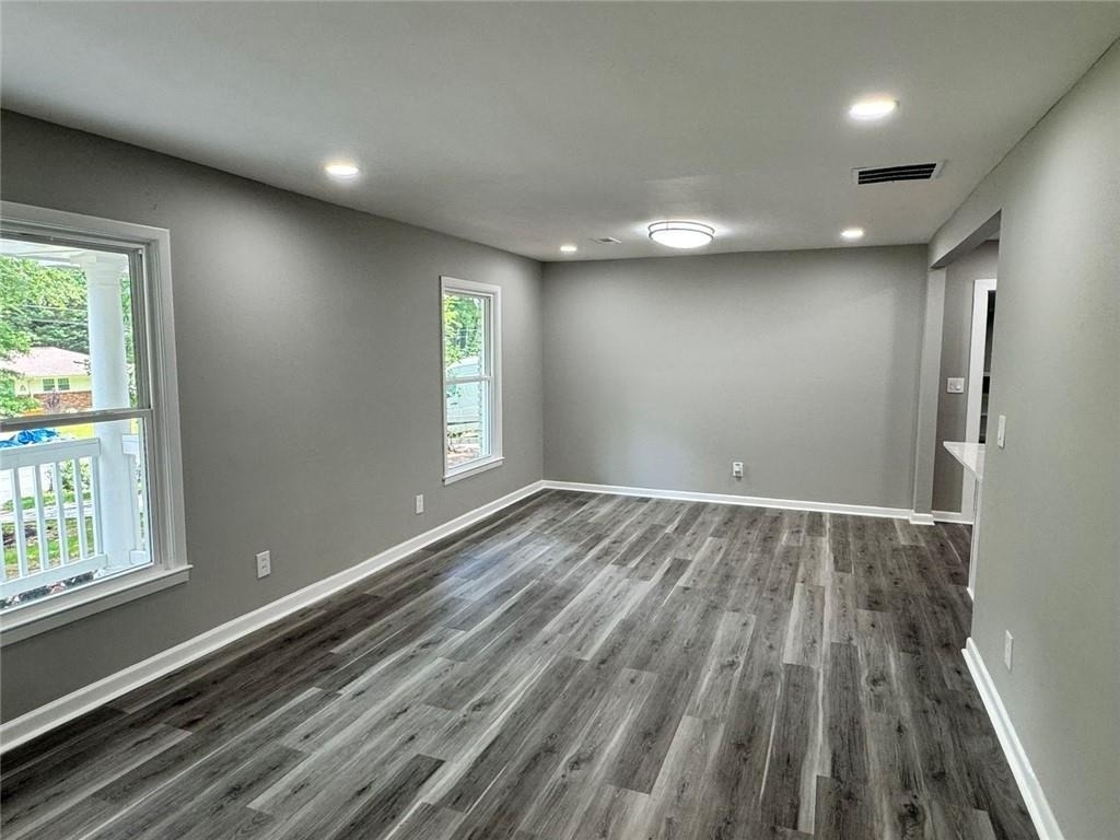 1508 Vancouver Drive - Photo 11
