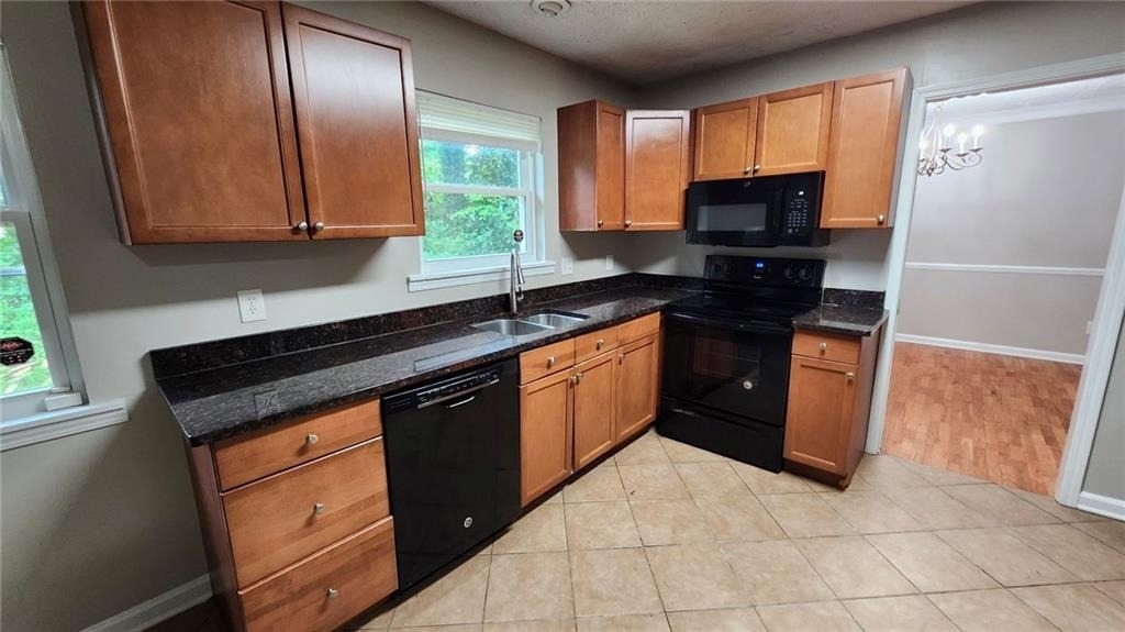 4011 Pinehurst Place - Photo 2