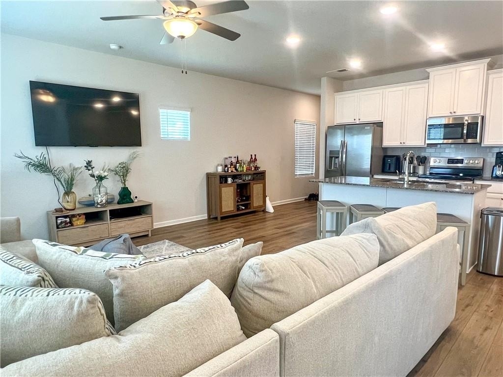 6321 Rosetta Drive - Photo 8