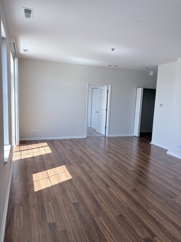 625 Deerfield Road - Photo 8