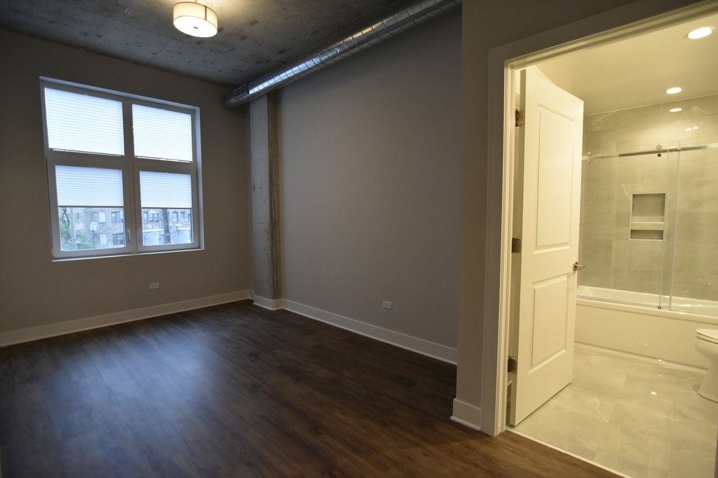 3833 N Broadway Street - Photo 4