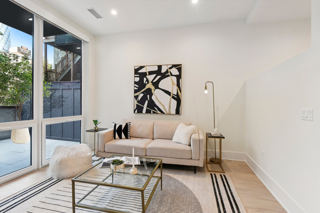 812 W Adams Street - Photo 7