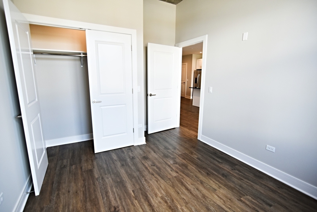 3833 N Broadway Street - Photo 6