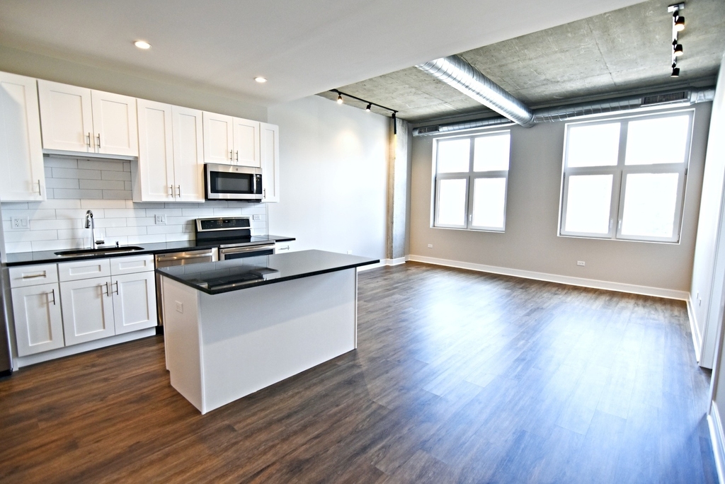 3833 N Broadway Street - Photo 11