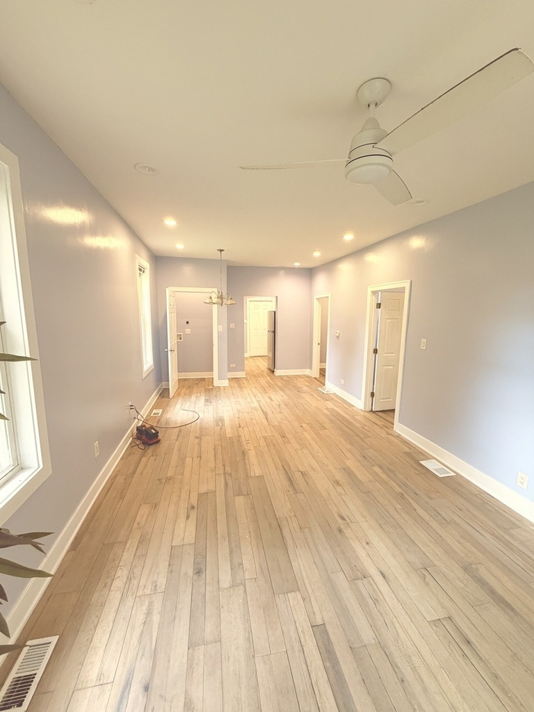 6508 S Carpenter Street - Photo 2