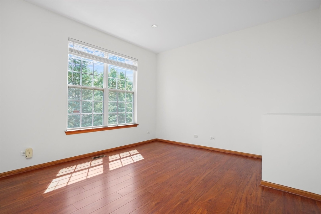 2304 Hudson Circle - Photo 10